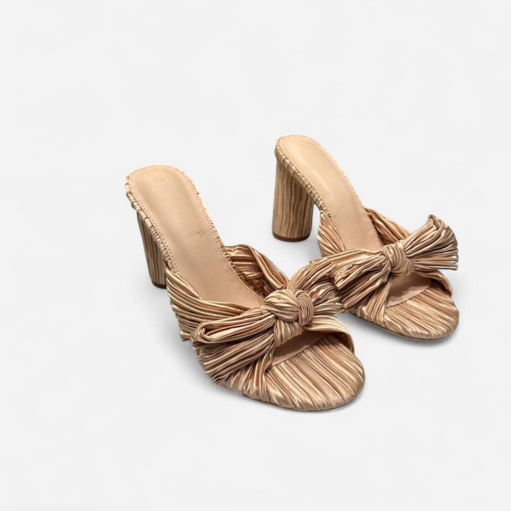 CHUNKY METALLIC CHAMPAGNE PLEATED BOW MULES